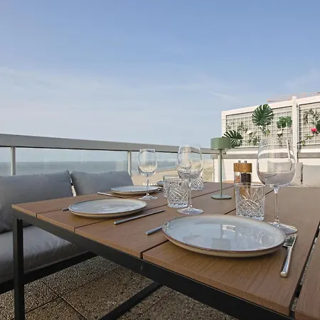 Апартаменты The Happy View - Penthouse Met 2 Terrassen Op De Zeedijk Кнокке-Хейст